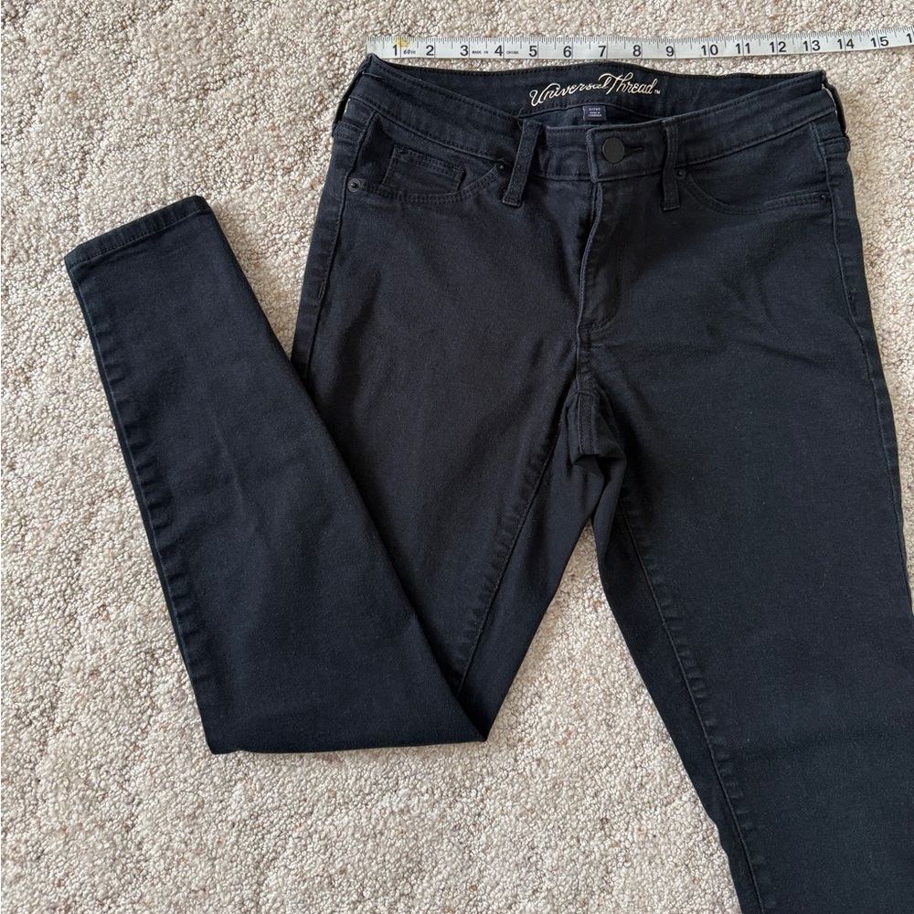 Universal Thread Black Mid-Rise Jeggings Size 2 Short